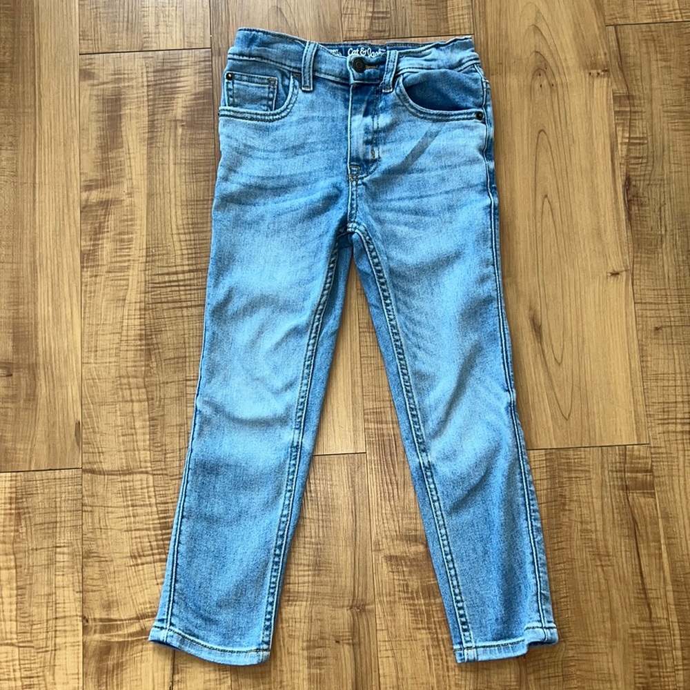 Boys skinny jeans. Size 6. Light wash. Cat & Jack